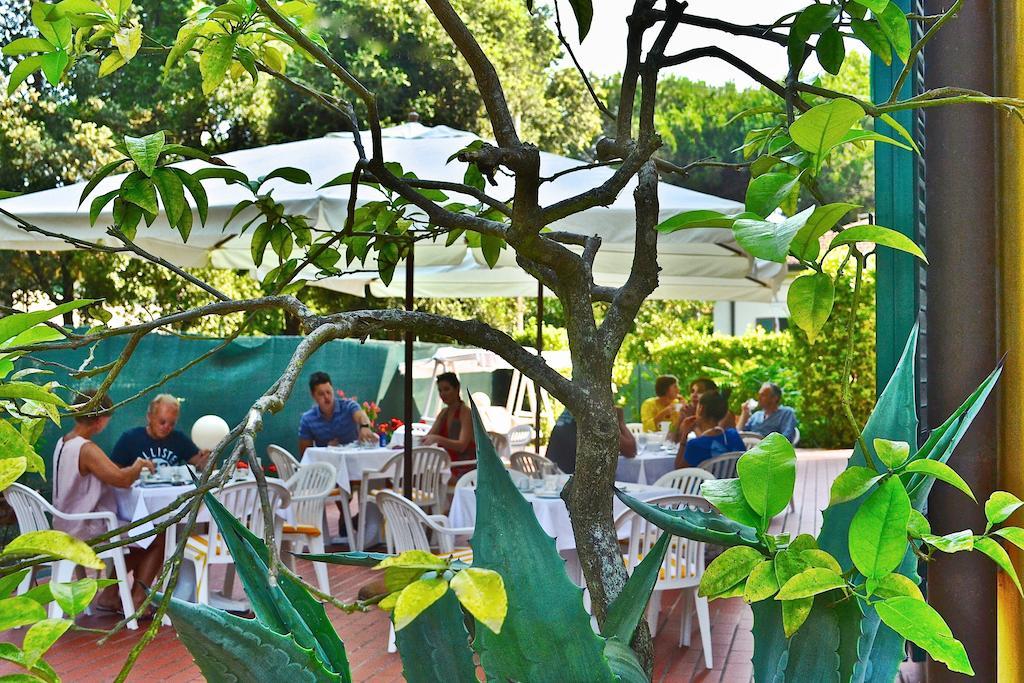 Hotel Villa Fiorisella Marina di Massa Exterior foto