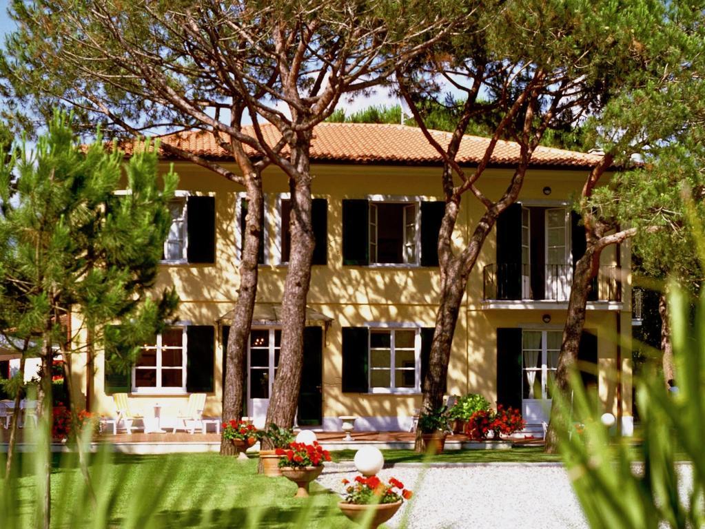 Hotel Villa Fiorisella Marina di Massa Exterior foto